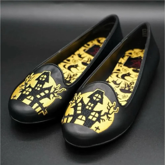 Strangecvlt‎ haunted mansion flats - Picture 2 of 4